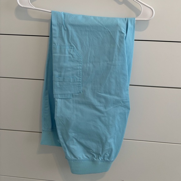 ButterSoft Scrubs Set Blue XS Top / Small Pants - Picture 2 of 2